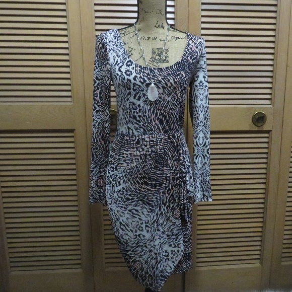 Bar III Dresses & Skirts - NWT Sexy Print Dress Size M